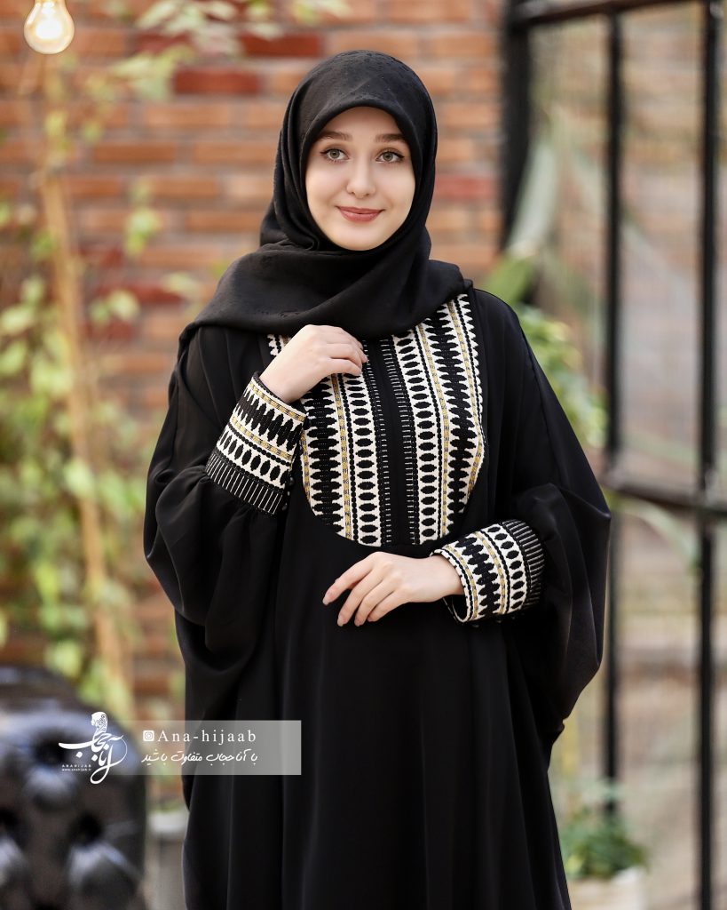 انواع عبای شیک زنانه؛ مجلسی، کلاسیک، روزمره - آناحجاب